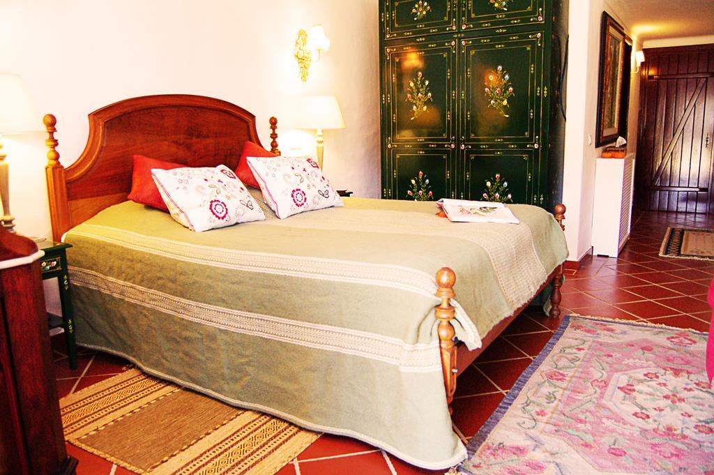 Monte Do Laranjal Hotel Monsaraz Room photo